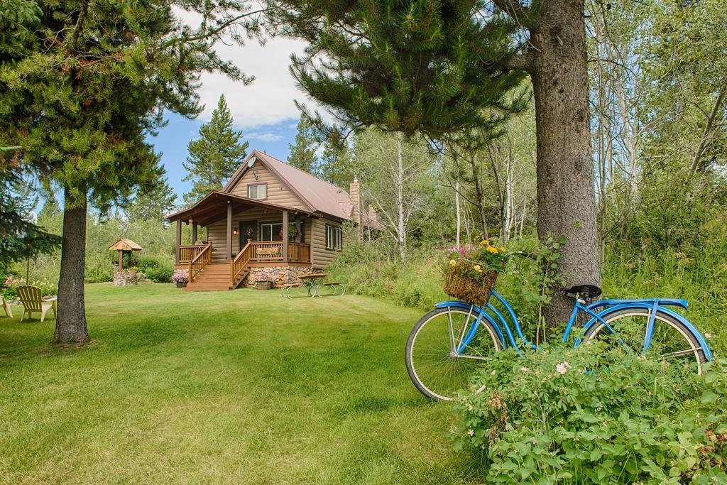 Grandma'S Cabin Yellowstone Vacation Home Island Park Room photo